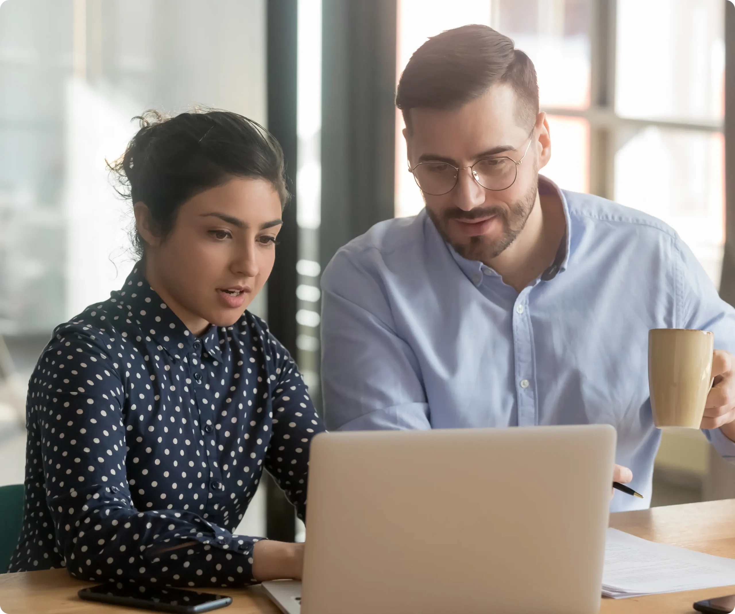 Helpful expert helping team member